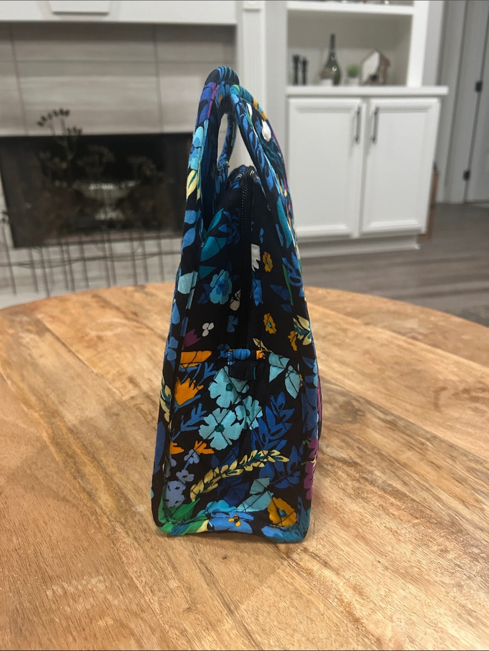 Vera Bradley Quilted Lunch Tote in Midnight Blues Pattern NWT RARE FIND - Picture 8 of 8